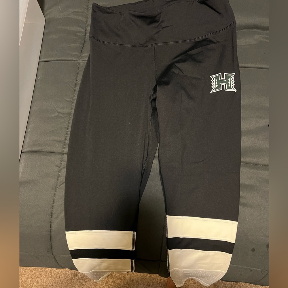 University of Hawaii Under Armour pants